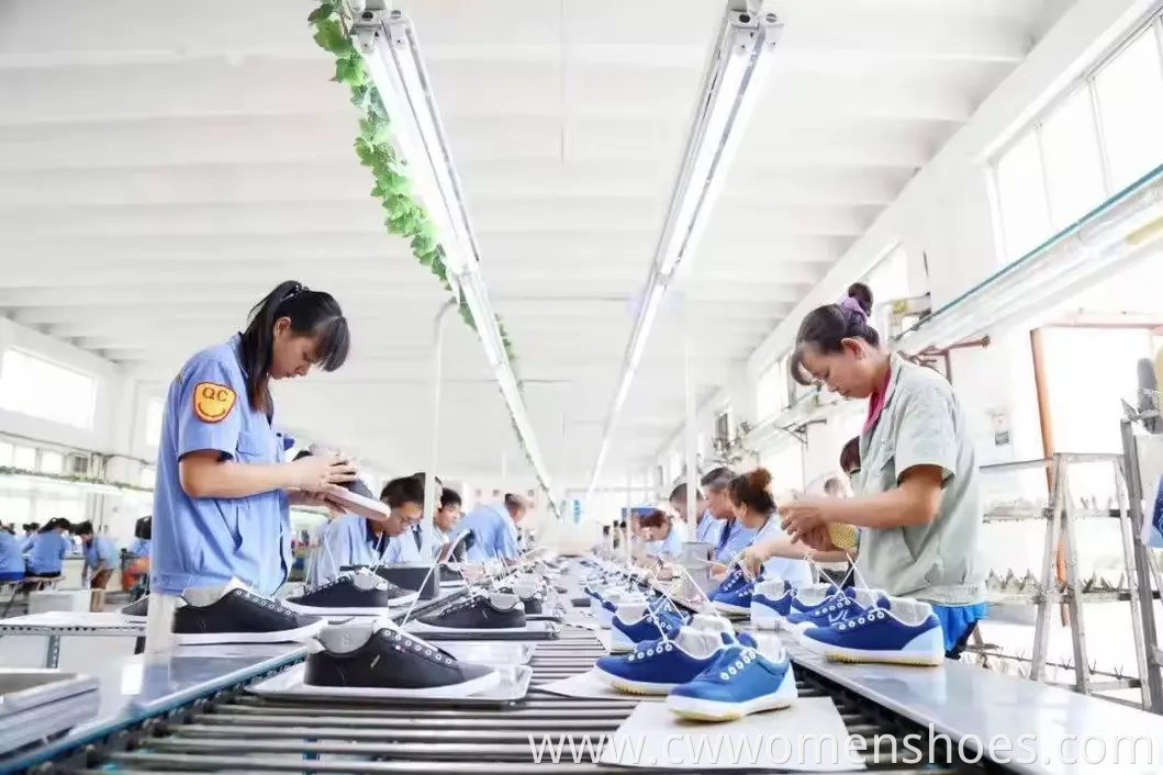 Customized Sneakers Design Luxury Logo Mens Womens Casual Basketball Shoes Suitable for Winter Autumn Summer Spring Comfortable Hiking Shoes